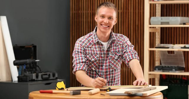 število samozaposlenih oseb