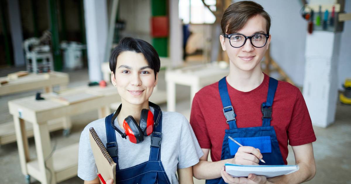 Obdavčitev dela dijakov